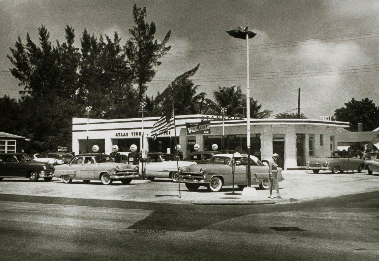 Gas Station with Cars in Madison, Wisconsin, 1950