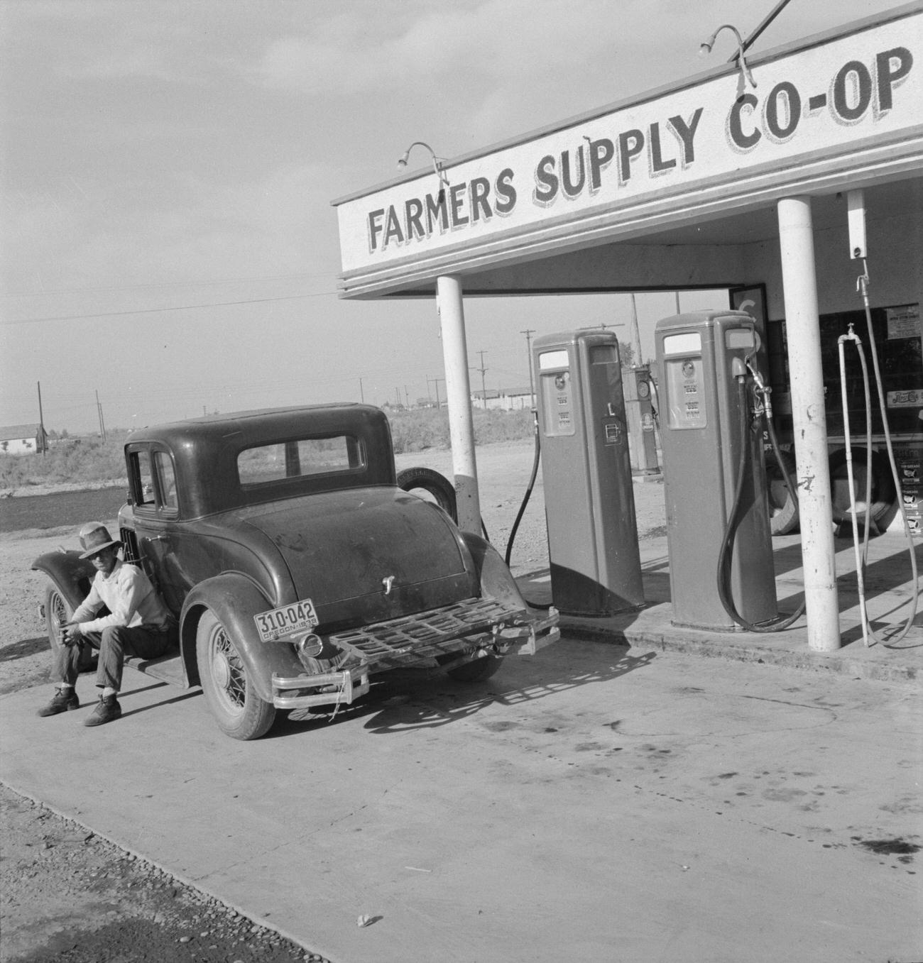 Farmers' Supply Co-op in Nyssa, Oregon, Artist Dorothea Lange
