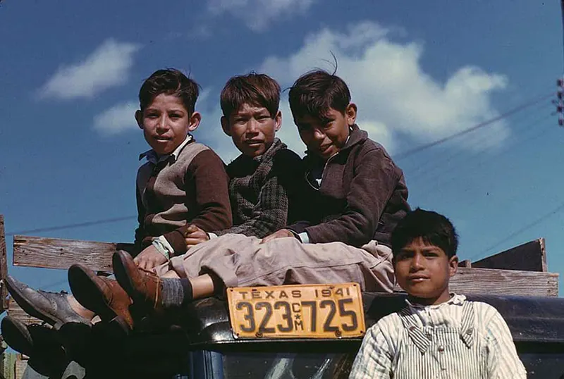 Labor camp truck scene in Robstown, TX, 1942.