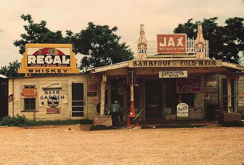 Juke Joint and gas station in Melrose, LA, 1940.