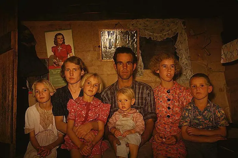 Whinery Family homesteading in Pie Town, NM, 1940.