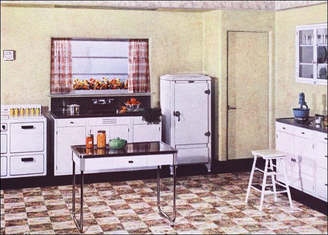 Yellow kitchen by Sealex, 1934