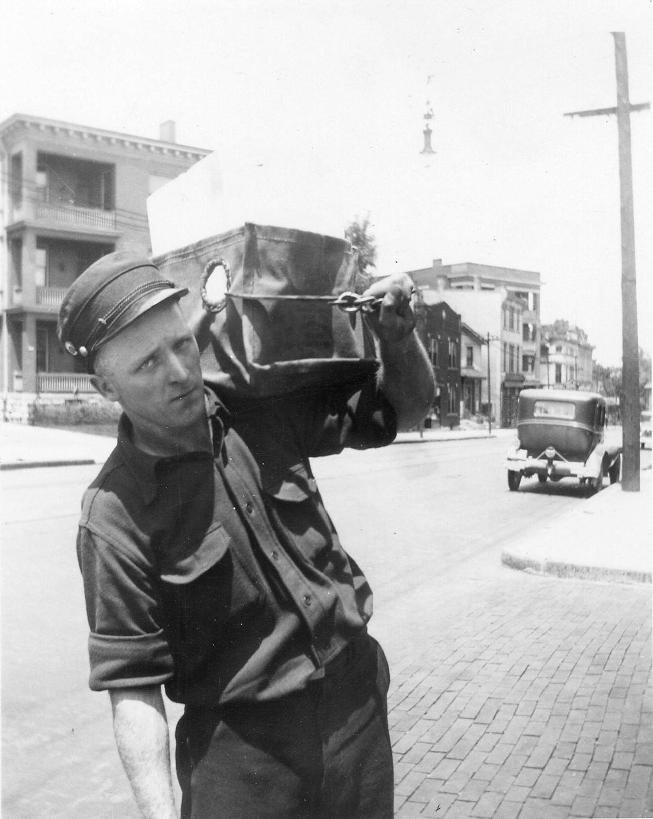 Iceman in Mt. Auburn, Cincinnati, 1932