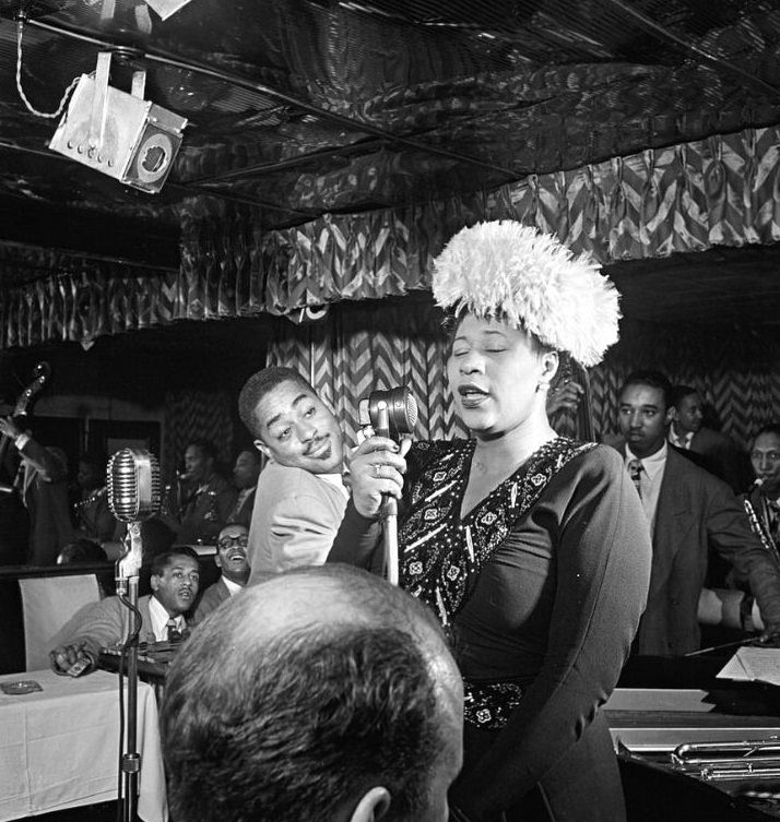 Ella Fitzgerald, Dizzy Gillespie, Ray Brown, Milt (Milton) Jackson, and Timmie Rosenkrantz, Downbeat, New York, Sept. 1947. (Photo by William P. Gottlieb)