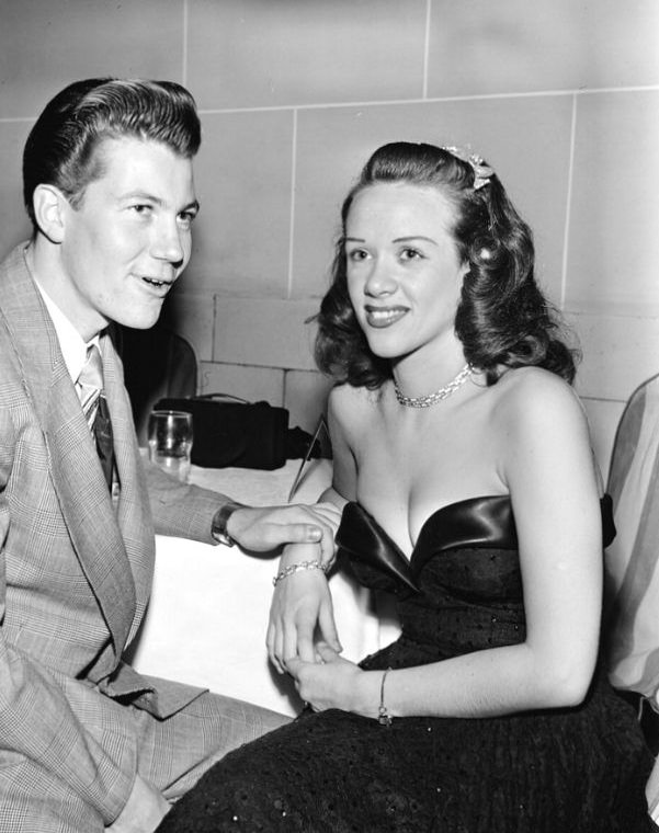 Gene Williams and Fran Warren, Hotel Pennsylvania, New York, Oct. 1947. (Photo by William P. Gottlieb)