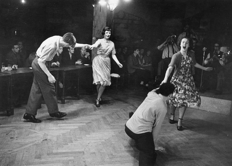 London Jazz Club on Oxford Street, London, 1949. (Photo by Charles Hewitt)
