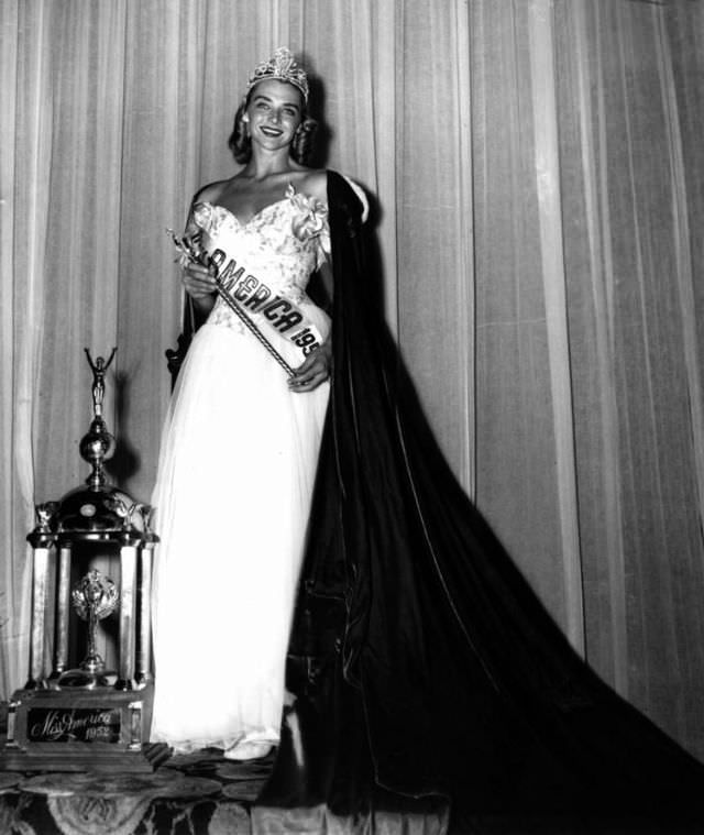 Colleen Kay Hutchins, Miss America 1952, in Regal Robe with Trophy, 1951