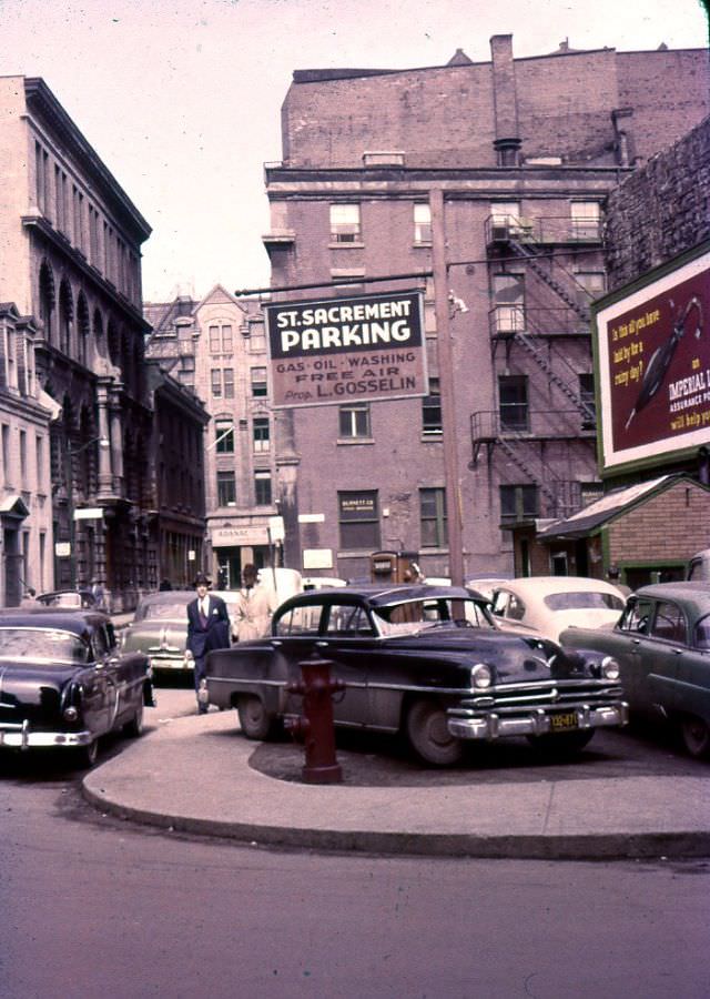 Saint-Sacrement parking lot.