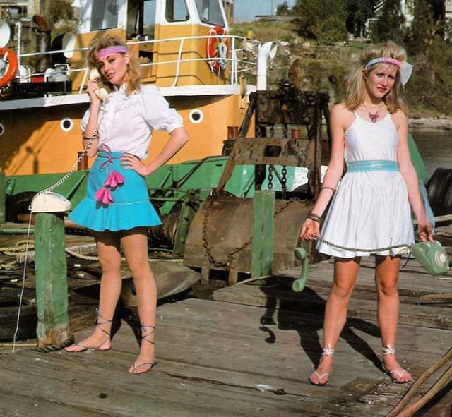 The Story of Rah-Rah Skirts Shaping Women's Fashion in the Early 1980s
