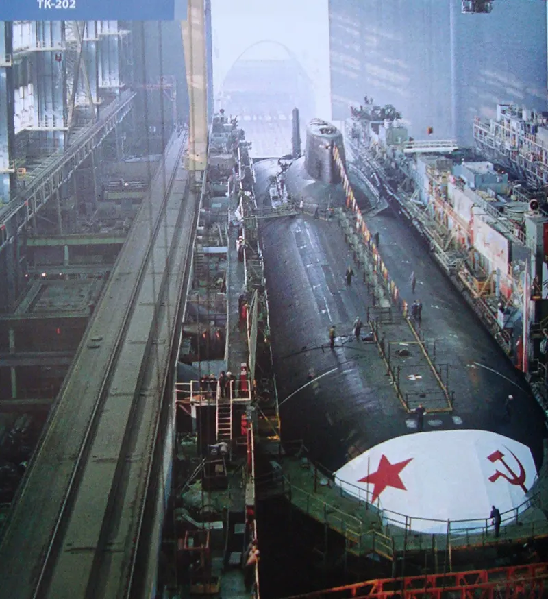 The second boat, TK-202, was launched on September 23, 1982. Incredibly, every Typhoon was completed in five years or less. Color photos of Soviet subs from this time are incredibly rare.