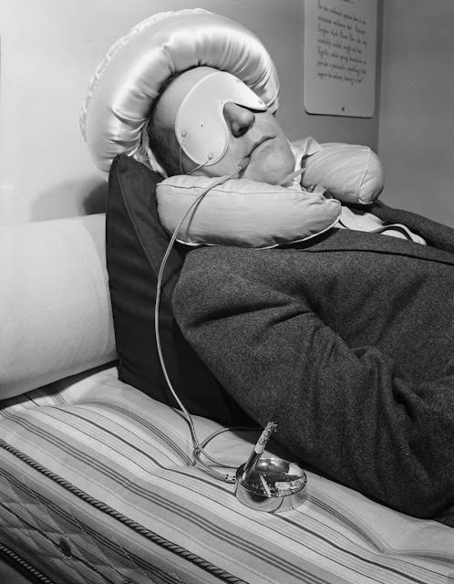 Garry Moore's Smoking Device to Prevent Bedclothes Burns, 1950