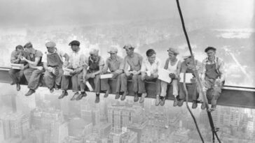 Story Behind Lunch atop a Skyscraper