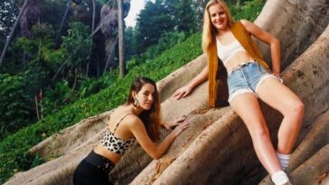 Young Ladies Style 1990s