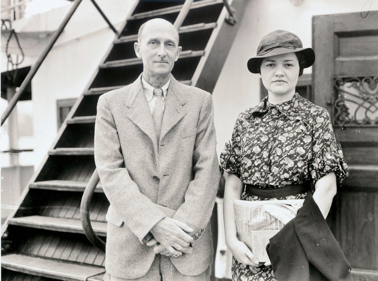 Marine explorer William Beebe with his wife, returning from European vacation.