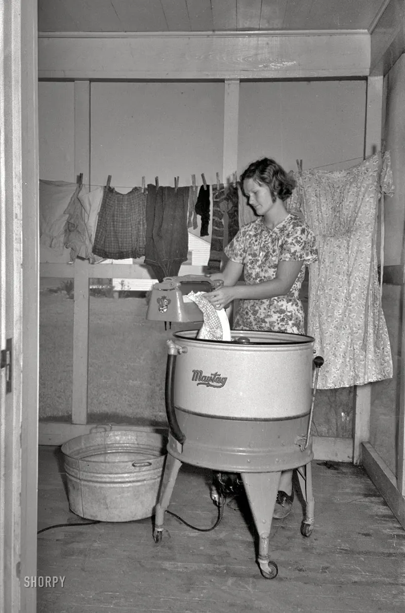 Farm wife washing clothes, Lake Dick Project, Arkansas, 1938.
