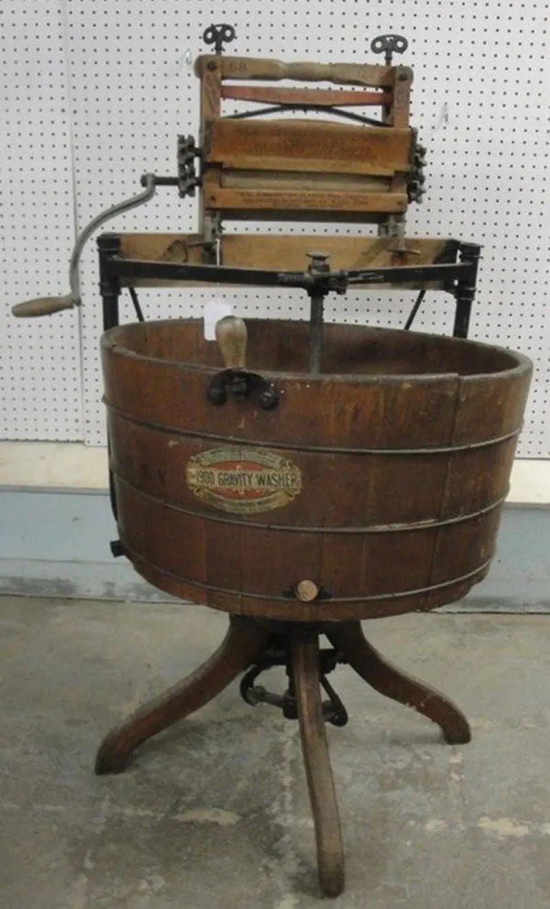 Gravity Washer, 1900.