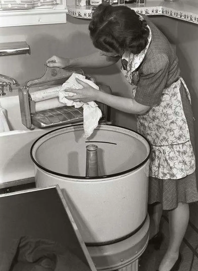 A Photographic Journey Through the Early Days of Washing Machines, 1880s-1950s