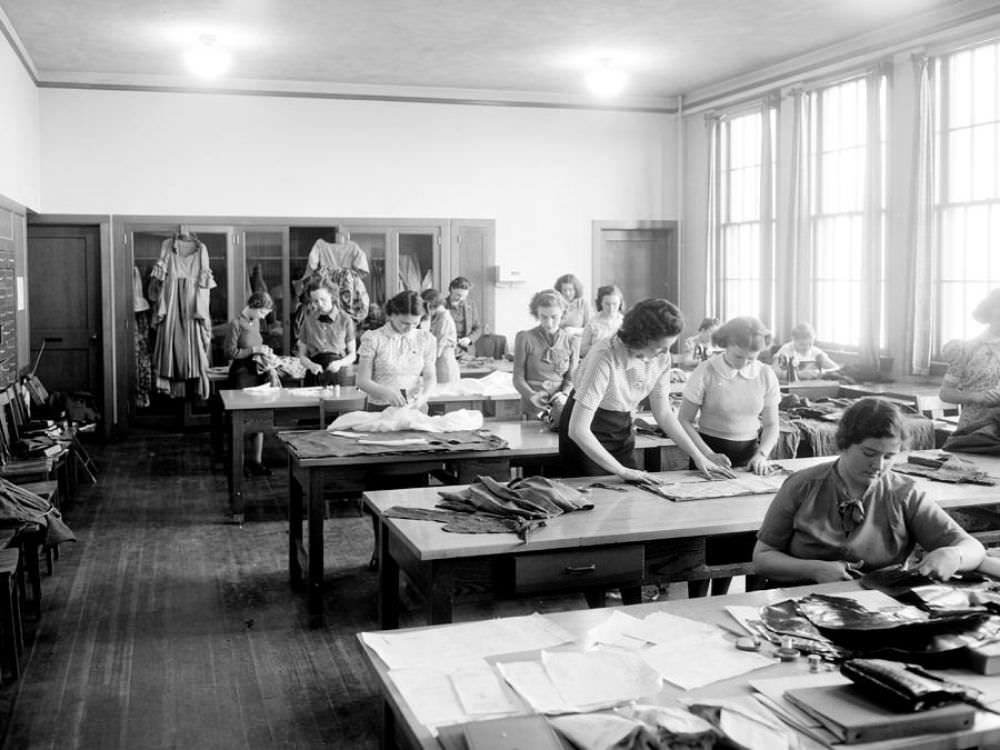 Historical Photos of Girls in Home Economics Classes from the 1920s to 1930s.