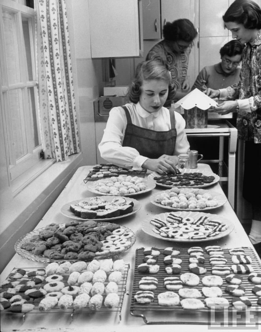 Historical Photos of Girls in Home Economics Classes from the 1920s to 1930s.