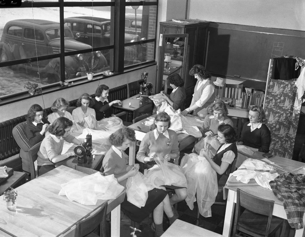 Historical Photos of Girls in Home Economics Classes from the 1920s to 1930s.