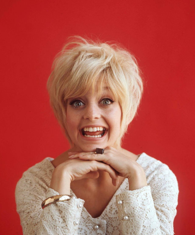 Goldie Hawn and Her Signature Short Hairstyle in the Swinging Sixties