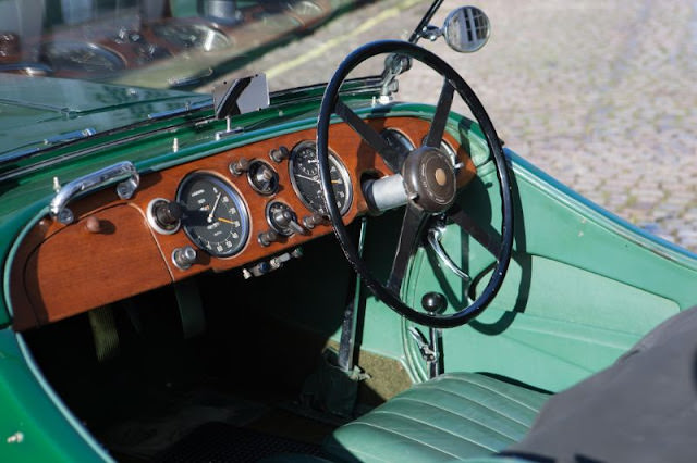 Vintage Luxury: Exploring the Lagonda LG45 Rapide