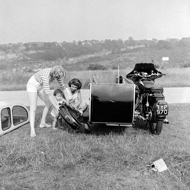 These Two Women from 1958 Masterfully Turned a Simple Sidecar into a Small, Sleep-Ready Caravan with Two Bed