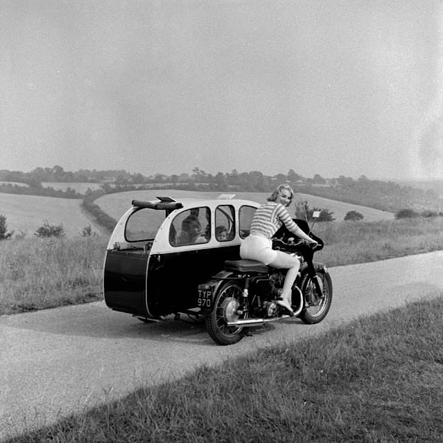 These Two Women from 1958 Masterfully Turned a Simple Sidecar into a Small, Sleep-Ready Caravan with Two Bed