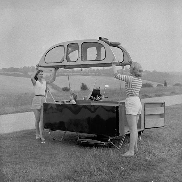 These Two Women from 1958 Masterfully Turned a Simple Sidecar into a Small, Sleep-Ready Caravan with Two Bed