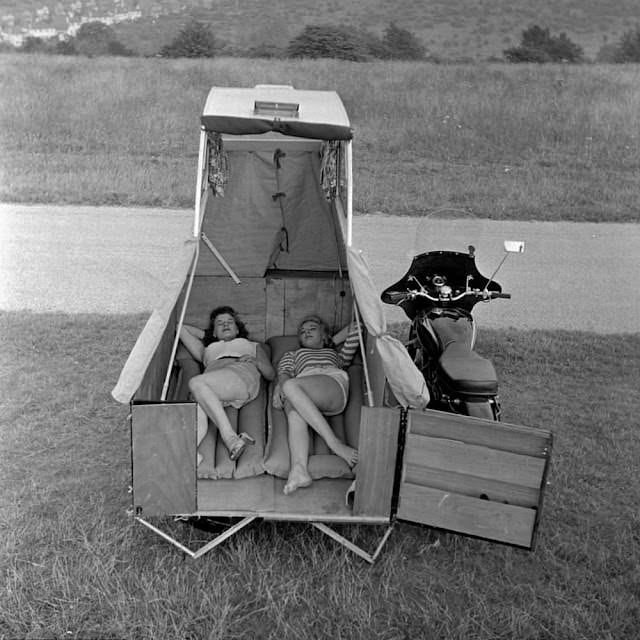 These Two Women from 1958 Masterfully Turned a Simple Sidecar into a Small, Sleep-Ready Caravan with Two Bed