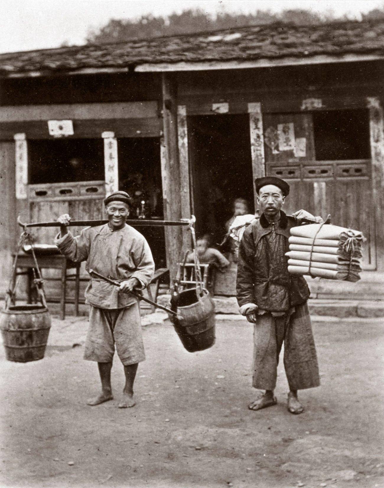 Two Chinese street vendors, 1864