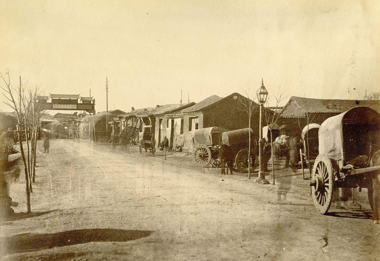 Everyday Life in China, 1870s