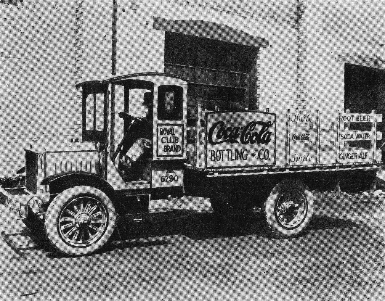 A 1921 photo from The Coca-Cola Bottler magazine.