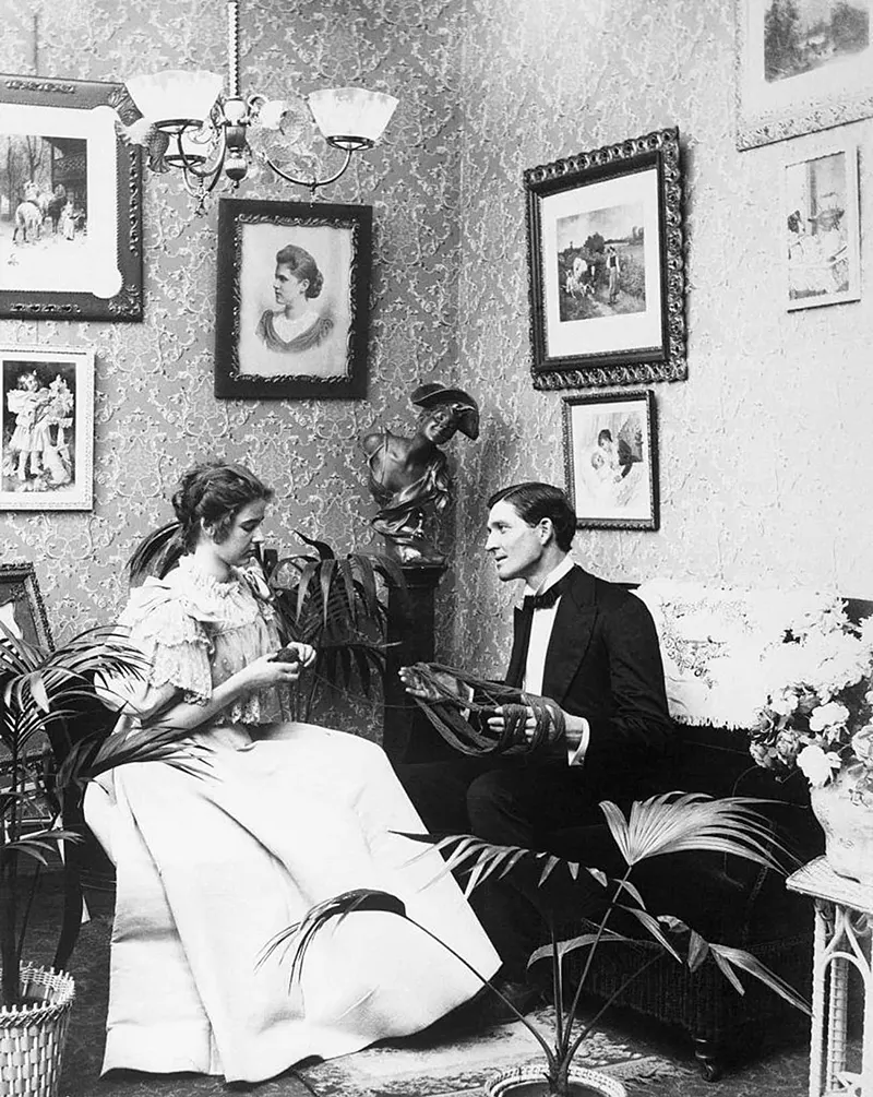 Victorian couple knitting together, 1890.