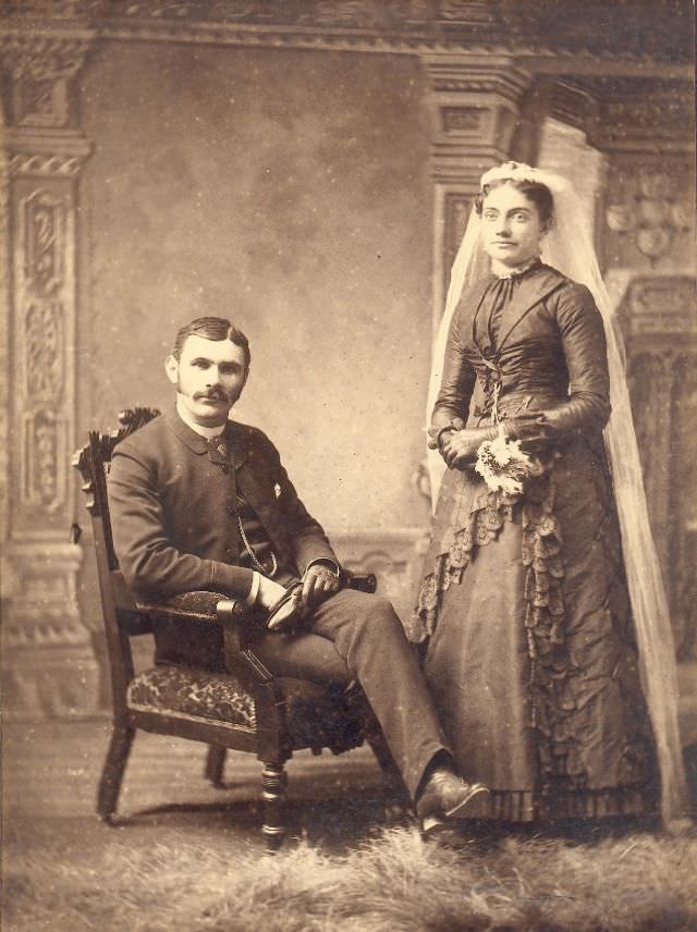 Adorable Couples from the 19th Century Captured in Charming Photos Showcasing Love