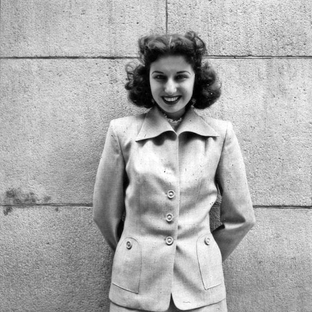Vintage Photos that Show the Daily Life, Fashion, and Spirit of the 1940s