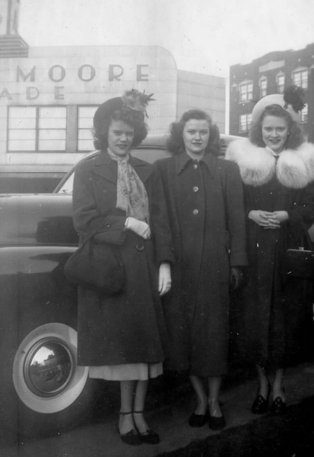 Vintage Photos that Show the Daily Life, Fashion, and Spirit of the 1940s