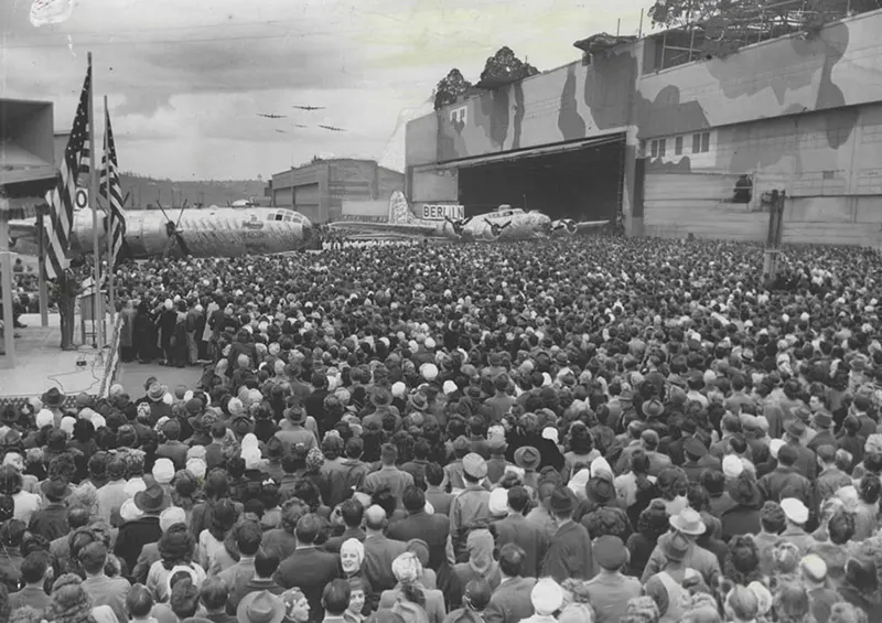 Boeing workers at Plant 2 during B-17 to B-29 production changeover ceremony, April 10, 1945.