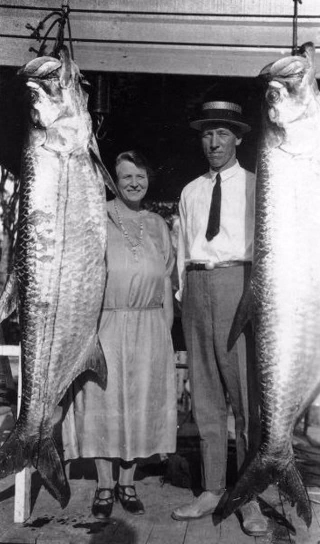 Hooked on History: Fishermen and Their Impressive Catches in Historical Photos