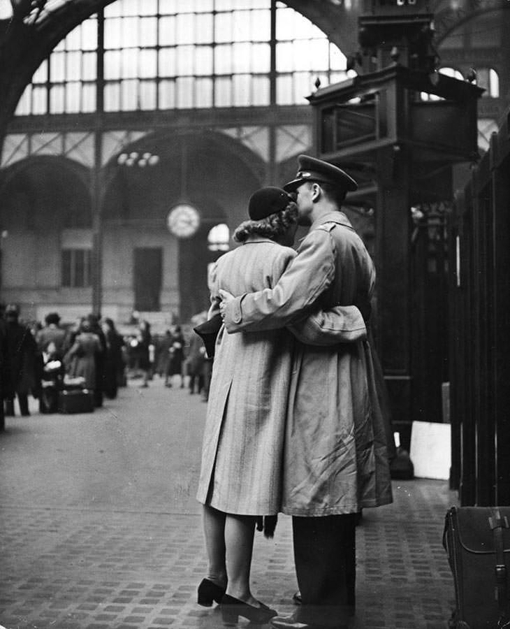 Farewell at New York’s Penn Station, April 1943.