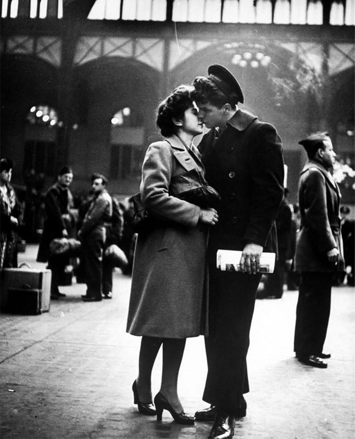 Farewell to troops, New York’s Penn Station, April 1943.