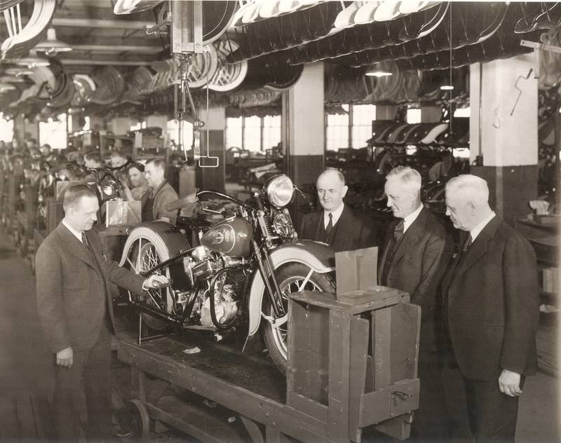 Historical Photos of Harley-Davidson Motorcycles and Production in Their Infancy from the Early 20th Century