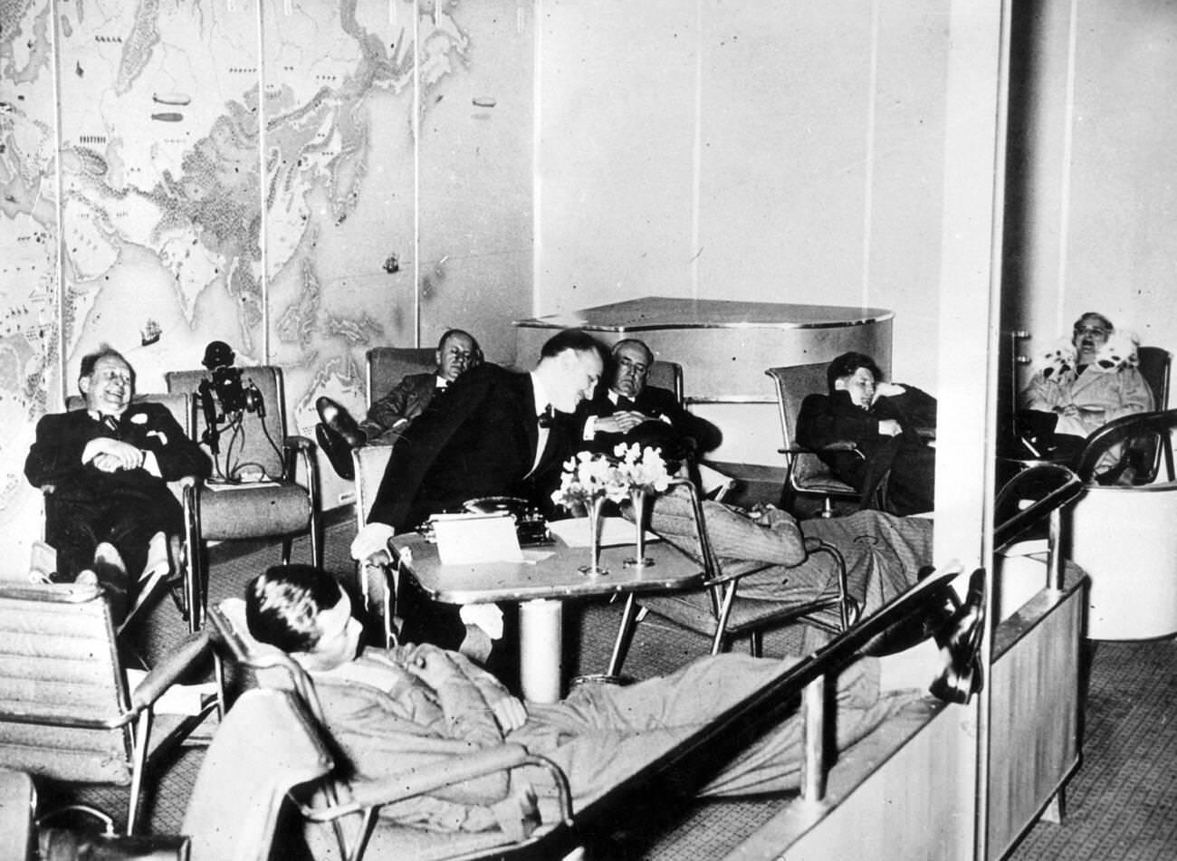 Music Room in LZ 129 'Hindenburg', 1936