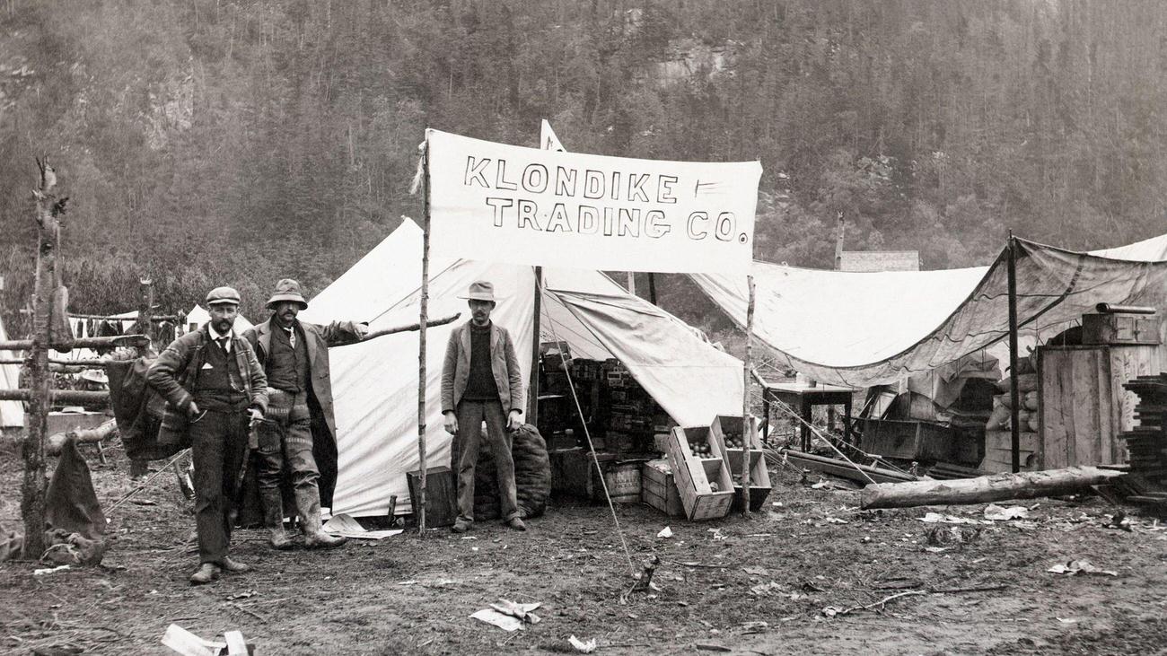 Klondike Trading Company's store, Alaska, during the Gold Rush.