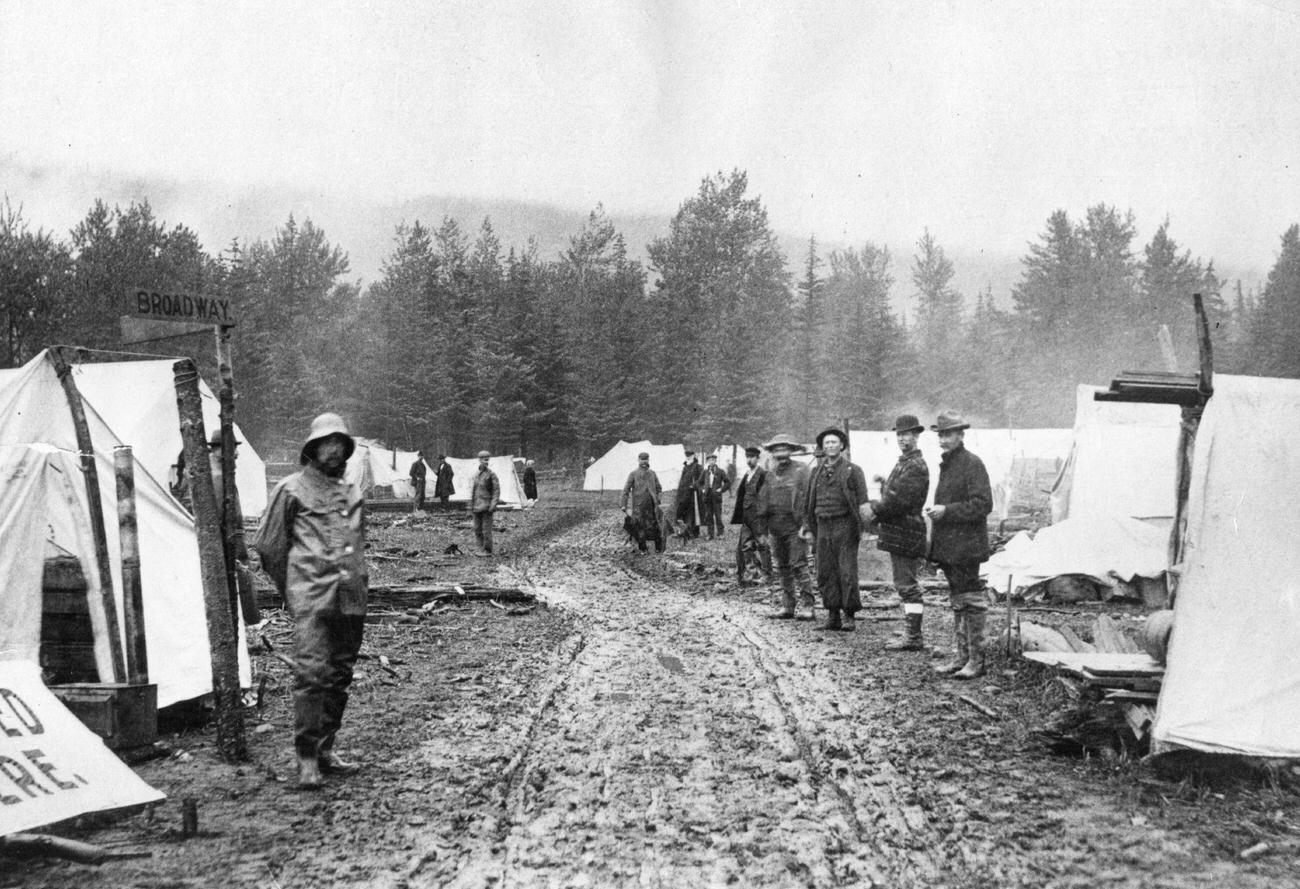 Tents marking the beginnings of Skagway, a boom town in Alaska, during the Klondike Gold Rush.