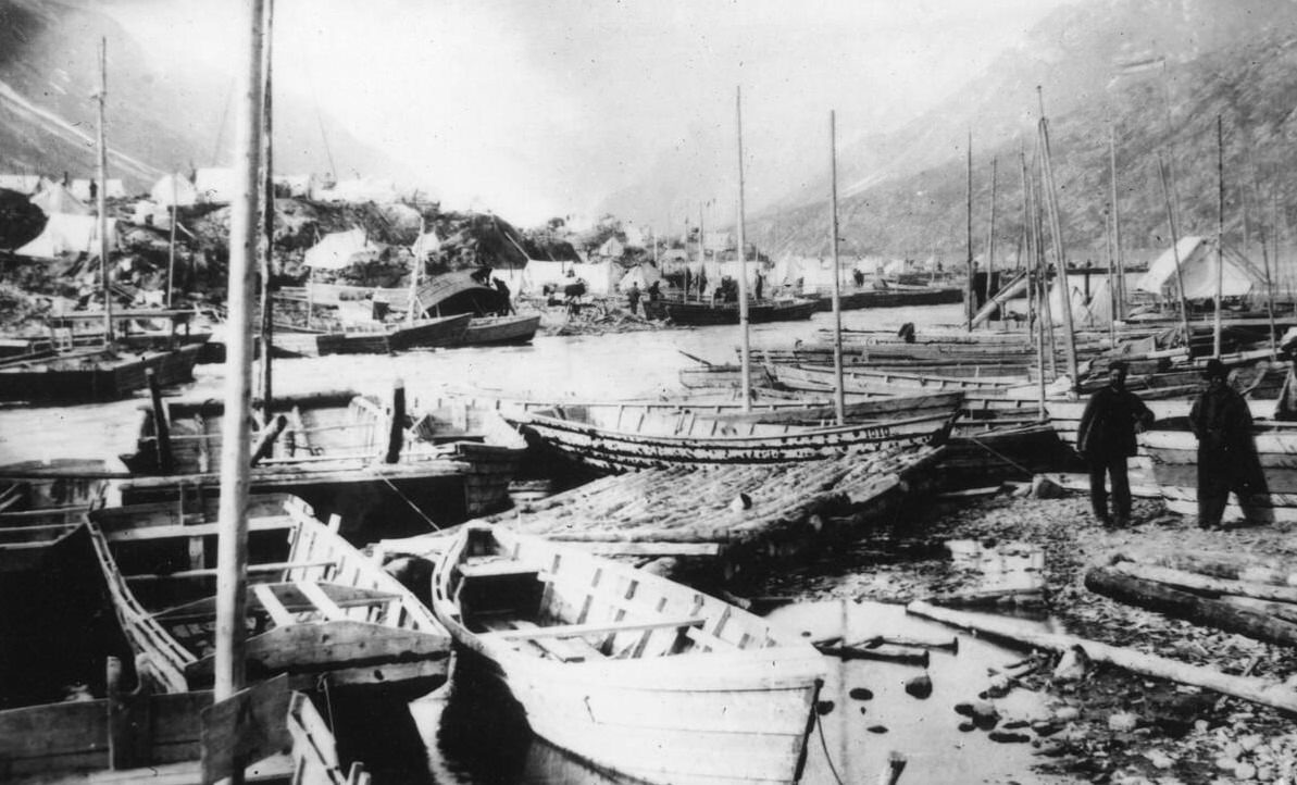 Scene at Lake Bennett during the Klondike Gold Rush, Canada.