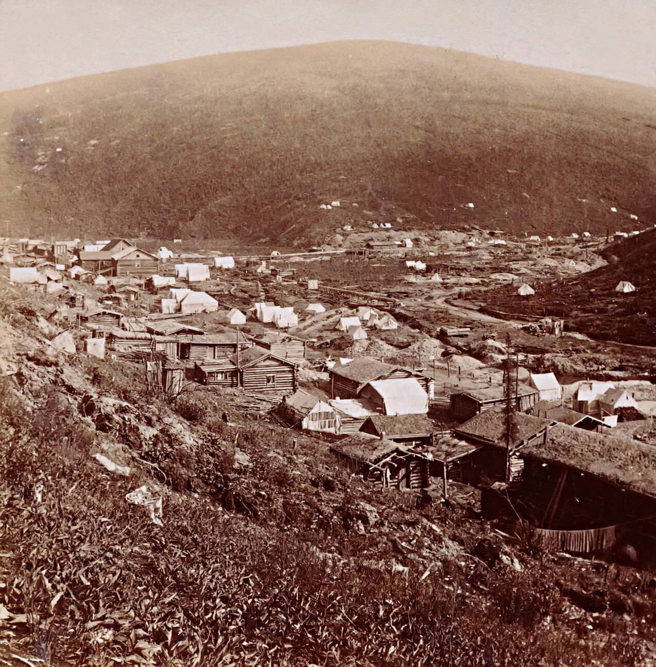Township and tents at the junction of Eldorado and Bonanza creeks, Yukon, Canada, 1901.
