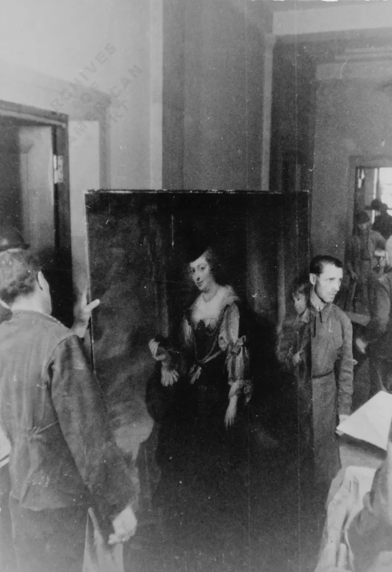 Soldiers preparing Rubens painting for shipment, 1945.