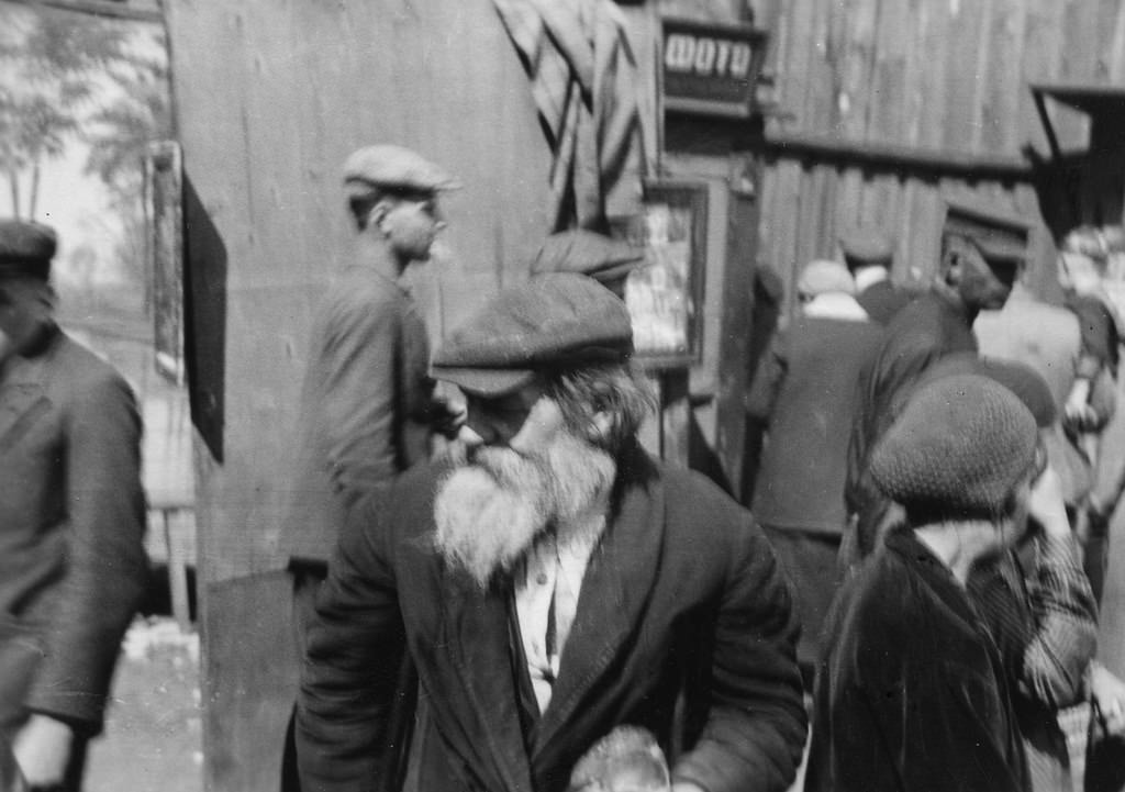 1930s Moscow Through the Lens of Eirik Sundvor: A Norwegian Journalist's Perspective