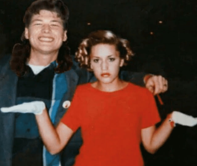 Fascinating Photos of The Early Days of No Doubt from the late 1980s